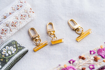 クリンプエンドパーツ