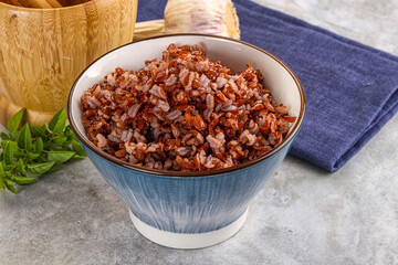 Red steamed rubine rice garnish
