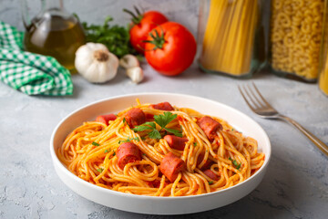 Pasta with sausage - octopus spaghetti - Turkish name; Sosisli spagetti