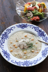 ひよこ豆とマッシュルームのリゾットとサラダ