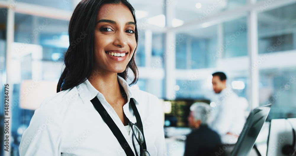 Leinwandbilder web designer, smile and portrait of woman in office for software system or website update. night, ha