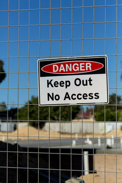Danger, keep out sign on building site