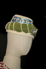 the hat of the girl