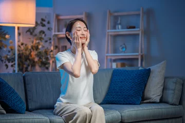 Zelfklevend Fotobehang 美容　女性　夜 © naka