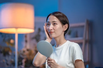 Fotobehang 美容　女性　夜 © naka