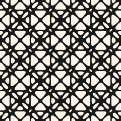 Naklejka premium Vector abstract seamless ornament texture. Elegant geometric pattern with floral shapes, leaves, lattice, curved grid, mesh, net. Black and white background. Repeated design for decor, print, textile
