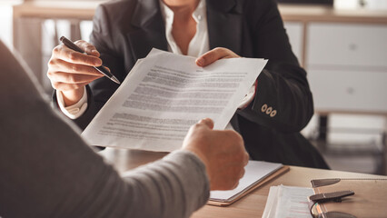 Business people discussion advisor concept