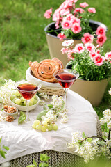 cocktails in the garden on a flower table