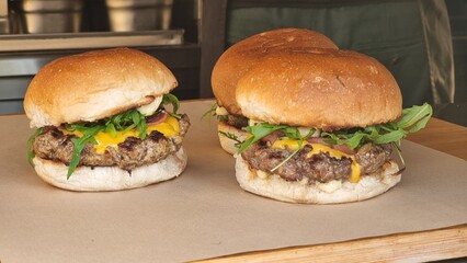 hamburger burger arucola cheese beef meat