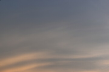 Obraz premium beautiful golden sky and white cloud background in springtime