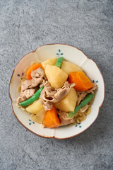 豚肉の肉じゃが｜日本の家庭料理の定番