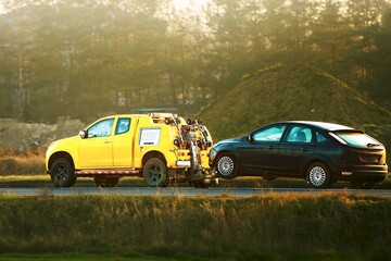 Emergency roadside assistance towing scene