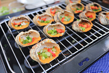 Pu ong or ong pu is a northern Thai speciality that is eaten as a pungent dipping sauce for sticky rice