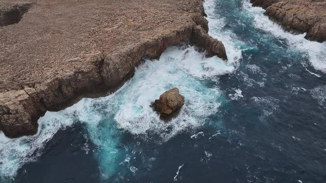 Faro de Punta Nati en la Isla de Menorca, Baleares