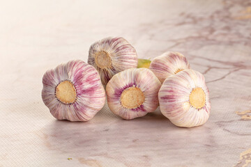 Raw young garlic bulb heap