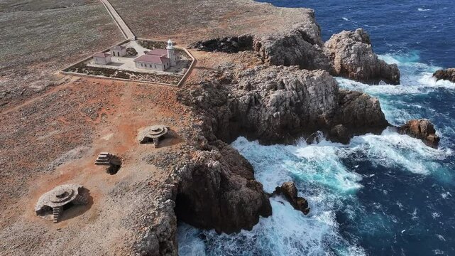 Faro de Punta Nati en la Isla de Menorca, Baleares