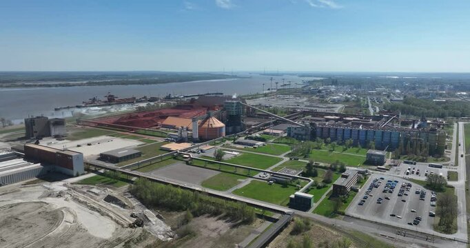 Alumnium oxide, factory, Stade Germany.