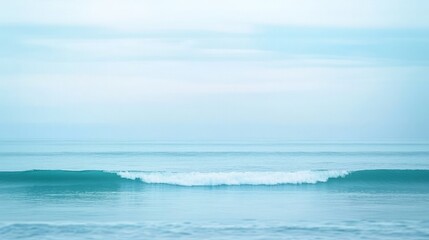 Obraz premium Tranquil Ocean Horizon with Gentle Waves 