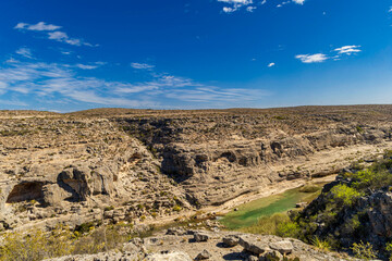 aventura navegando el Rio Pecos Texas acampar y pesca