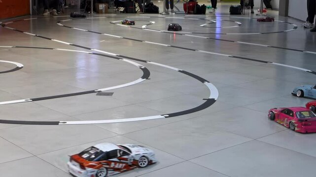 Drift movement of the radio-controlled cars on the track