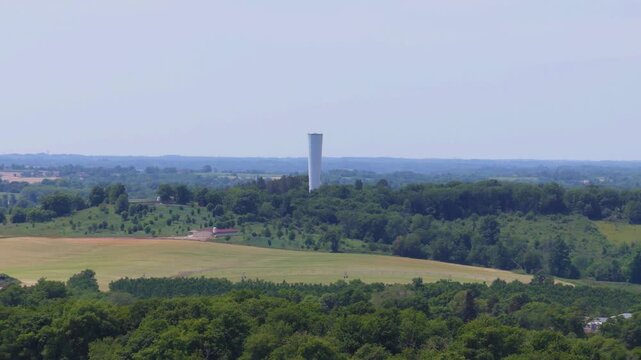 Parallaxe et ch&acirc;teau d'eau