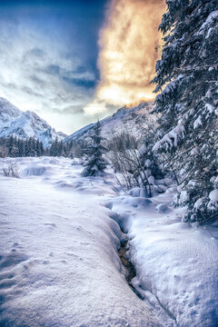 Zima w drodze na Morskie Oko, Polska
Winter on the Way to Morskie Oko, Poland