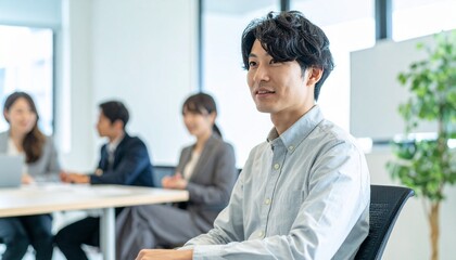 スタートアップの企画会議に集まる社員たち