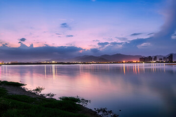 Fototapeta premium Serene Sunset View by the Lake