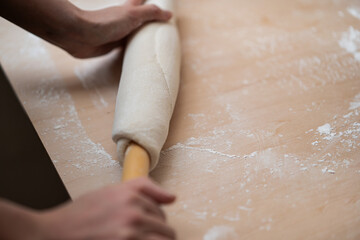 手打ちうどん　めん伸ばし