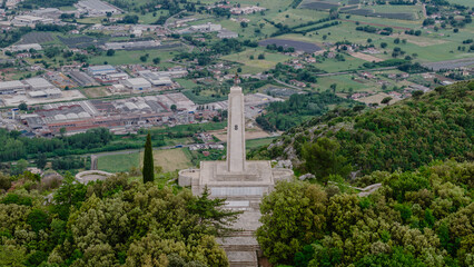 Pomnik 3 Dywizji Kresowej Monte Cassino, Wzgórze 593 © Marcin