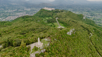 Pomnik 3 Dywizji Kresowej Monte Cassino, Wzgórze 593