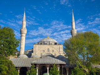 The Mihrimah Sultan Mosque is a 16th century Ottoman mosque located in the historic center of the &Uuml;sk&uuml;dar district of Istanbul, Turkey.