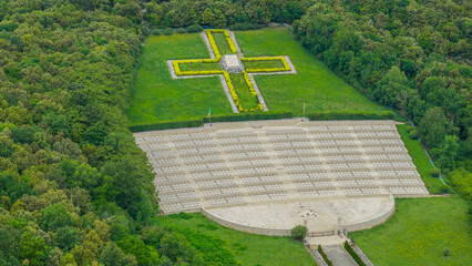Polski Cmentarz Wojenny Monte Cassino z drona © Marcin