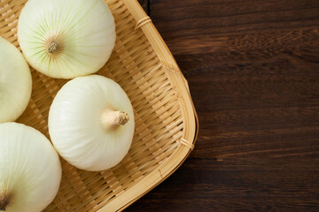 新玉ねぎ（新鮮な春野菜）