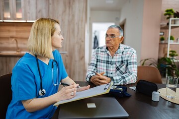 Obraz premium Patient consultation in a modern healthcare setting