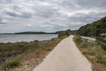 Path between two rivers, France