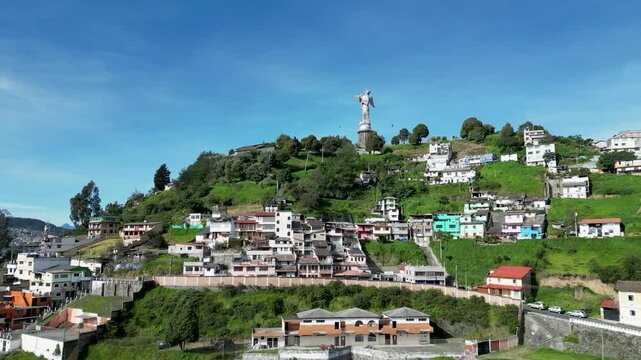 4K Ariel shot El Panecillo, Virgen de Legarda. Quito - Ecuador