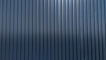 Façade d'une usine industrielle. 