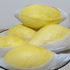 Close up a Durian fruit in a  plate