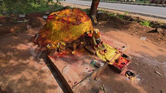 Sri Nagamman Koil & Snake amman god temple & Snake god temple, state highway 121, Kelambakkam - Vandalur Road, Rathinamangalam, Vengambakkam, chennai, Tamil Nadu-600048. famous temple in tamilnadu.