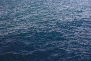Obraz premium Saint-Malo - Guernsey, vagues
