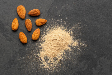Prunus dulcis - Almonds in nuts with flour