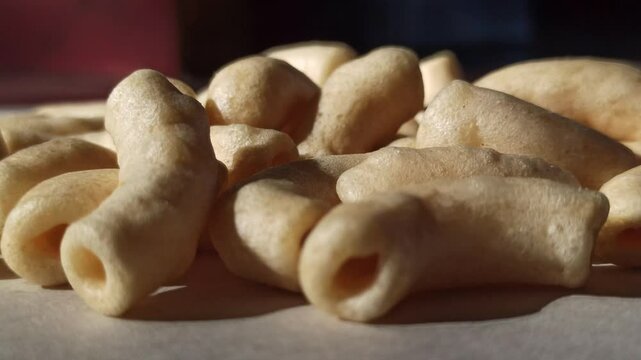 macaroni cracker