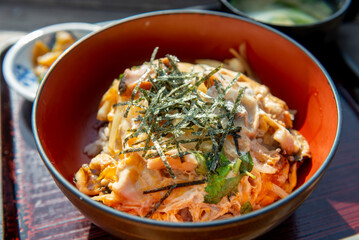 丼物、他人丼、親子丼、卵とじ