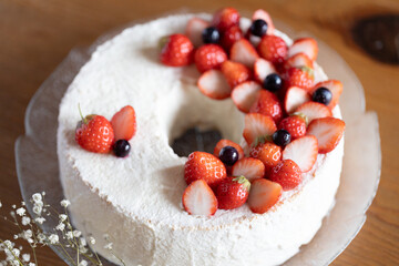 苺のシフォンケーキ