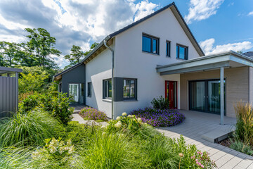 Einfamilienhaus mit Garten