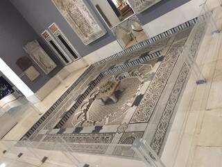 Islamic art fountain