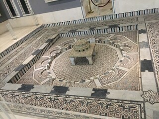 Islamic art fountain