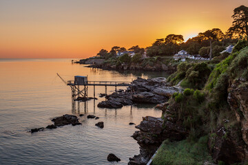Coucher de soleil sur la baie de Bourgneuf in Loire-Atlantique - Sunset on the Bourgneuf bay in...