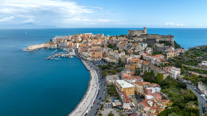 Obraz premium Skyline of the historic center of the town of Gaeta, overlooking the Mediterranean Sea. It's a tourist destination in province of Latina, Lazio, Italy.